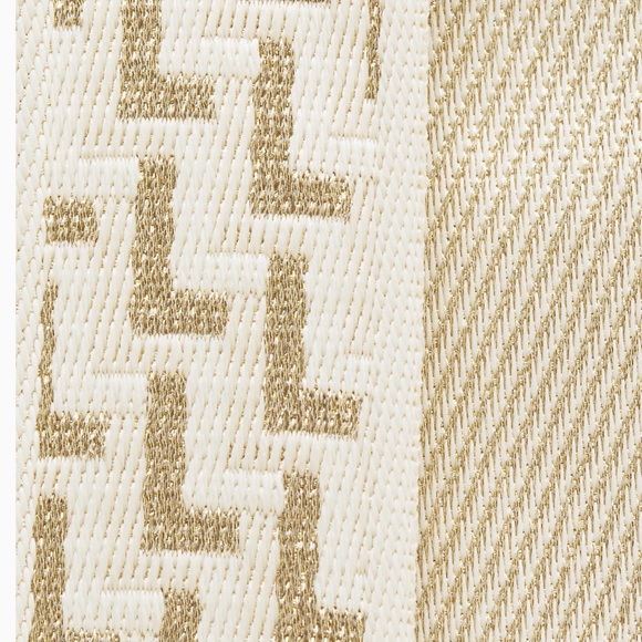 Lululemon Everywhere Crossbody Bag 2L & Dual Pouch Wristlet Bundle - Picture 7 of 14